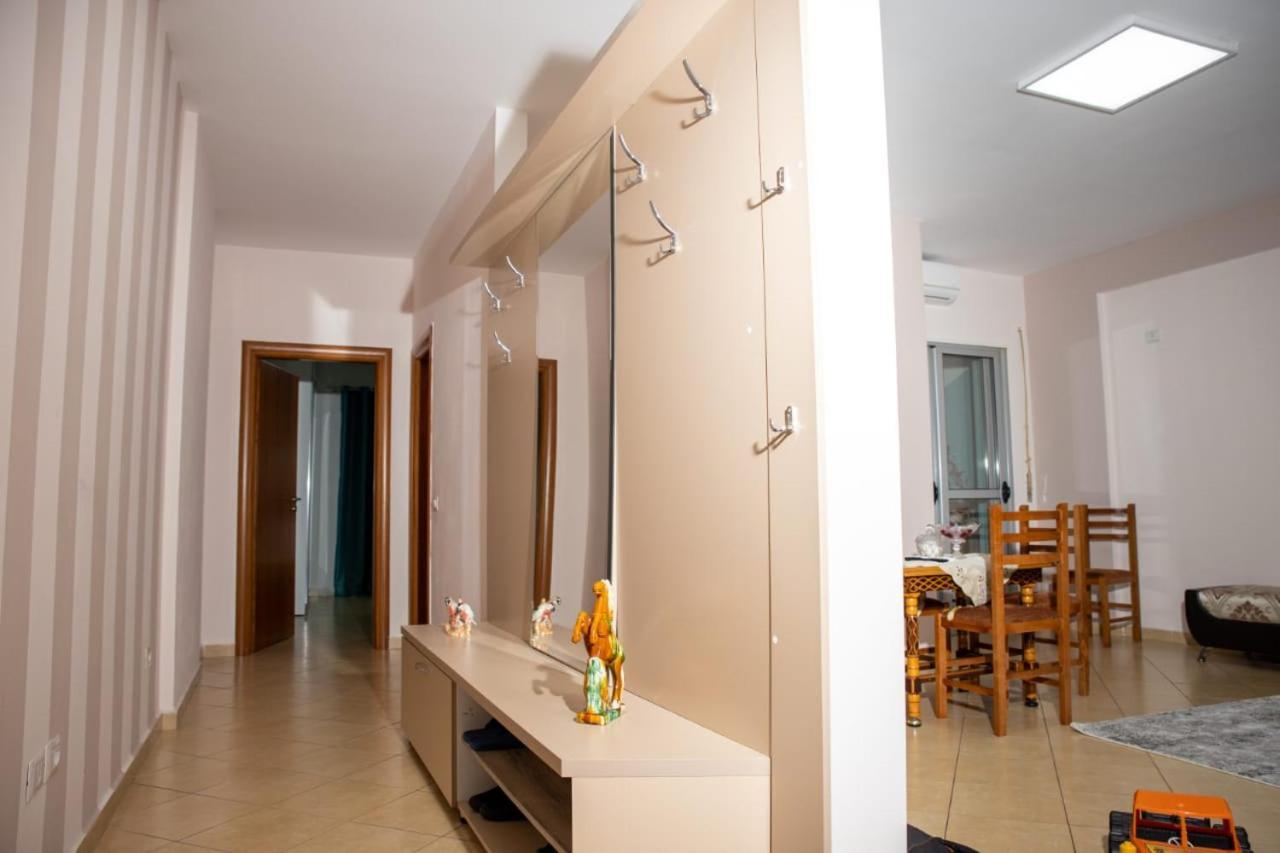 Colombo'S Apartment Vlorë Extérieur photo